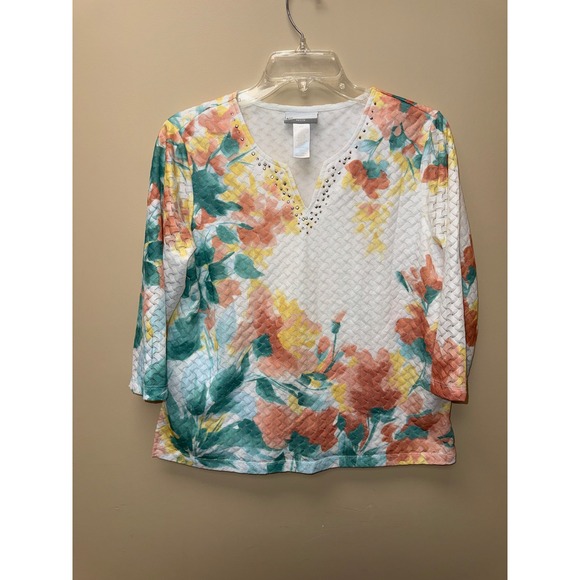 Alfred Dunner Tops - Alfred Dunner Petite PM Floral Studded Split Neck Textured 3/4 Sleeve Top White